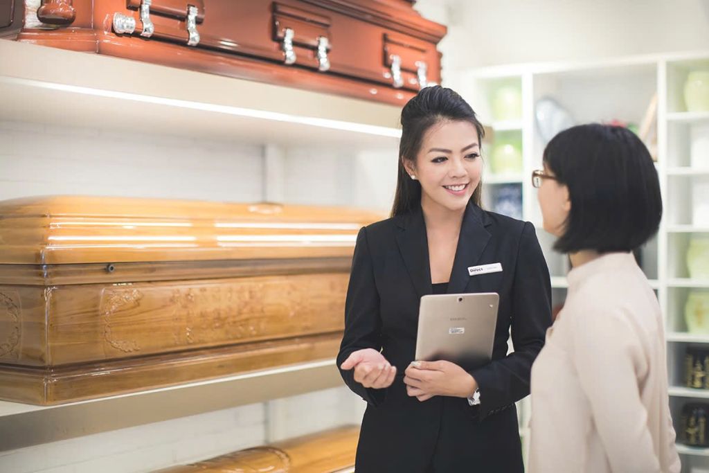 Nhân viên tư vấn chuyên nghiệp
